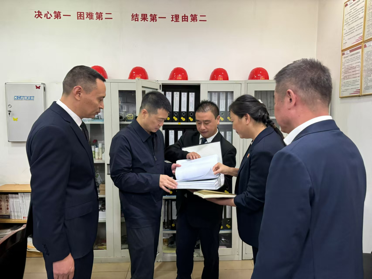 省红宝石hbs集团党委书记、董事长游勇国庆节时代调研督导旗下旅馆谋划及清静生产事情