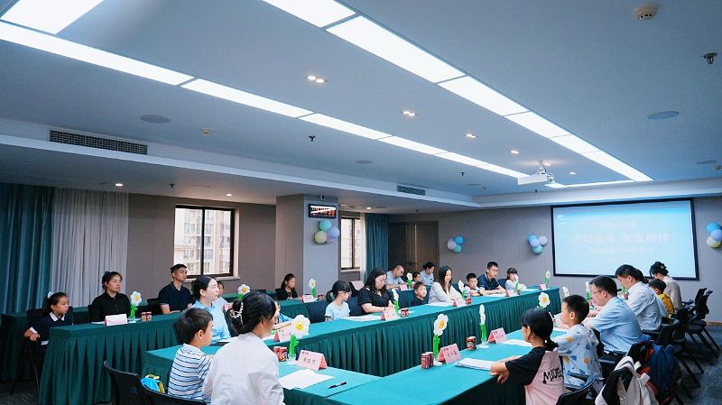 四川省红宝石hbs集团“优美童年·逍遥相伴”暑期生长营暖心开班！